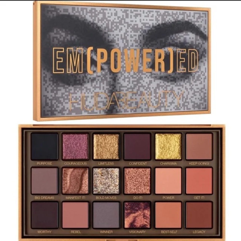 HUDA BEAUTY Empowered Palette with Gold Accents